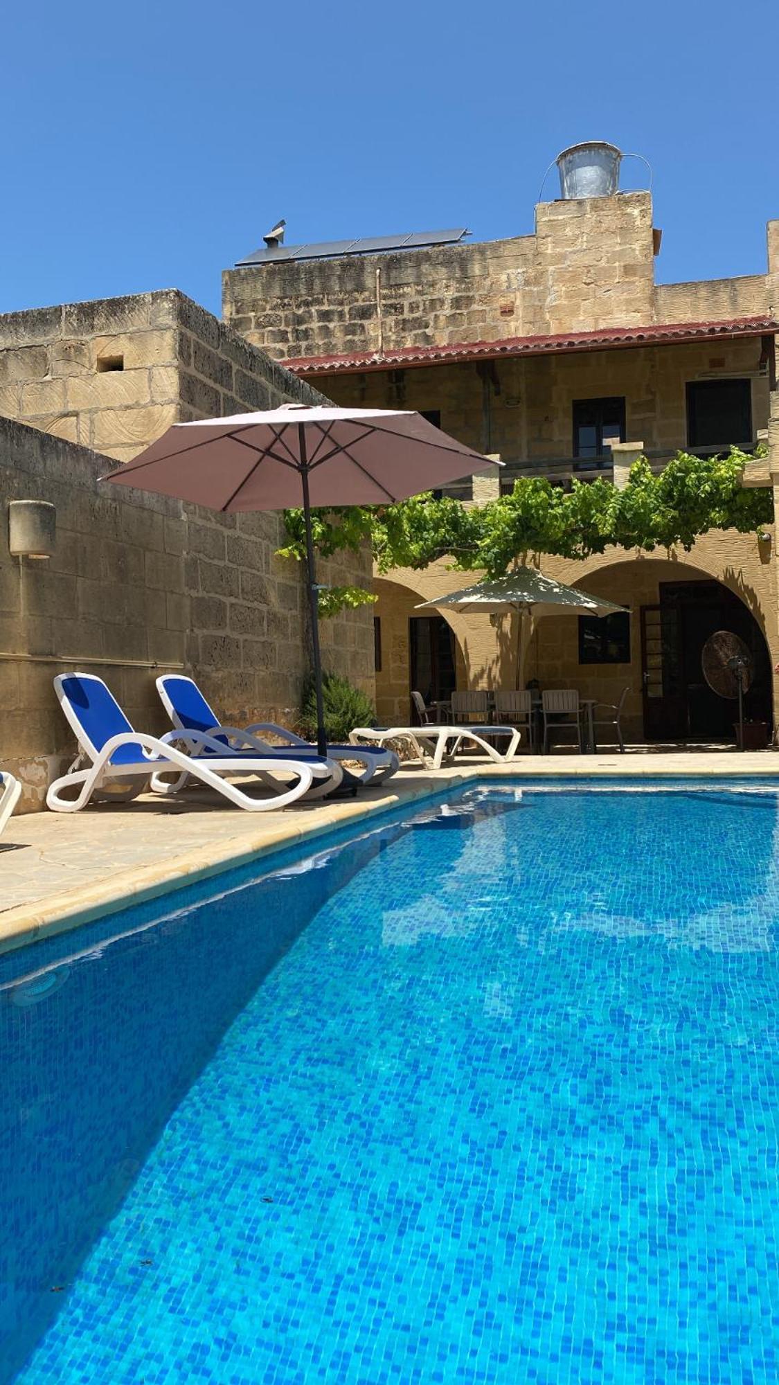 Tal-Masklu Farmhouse Gharb  Luaran gambar