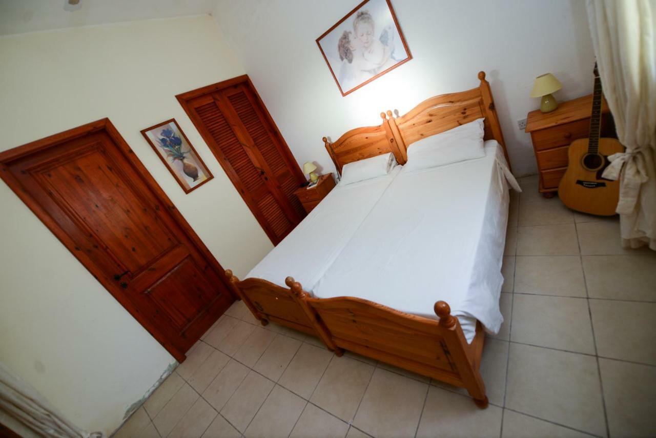 Tal-Masklu Farmhouse Gharb  Luaran gambar