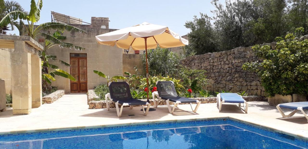 Tal-Masklu Farmhouse Gharb  Luaran gambar